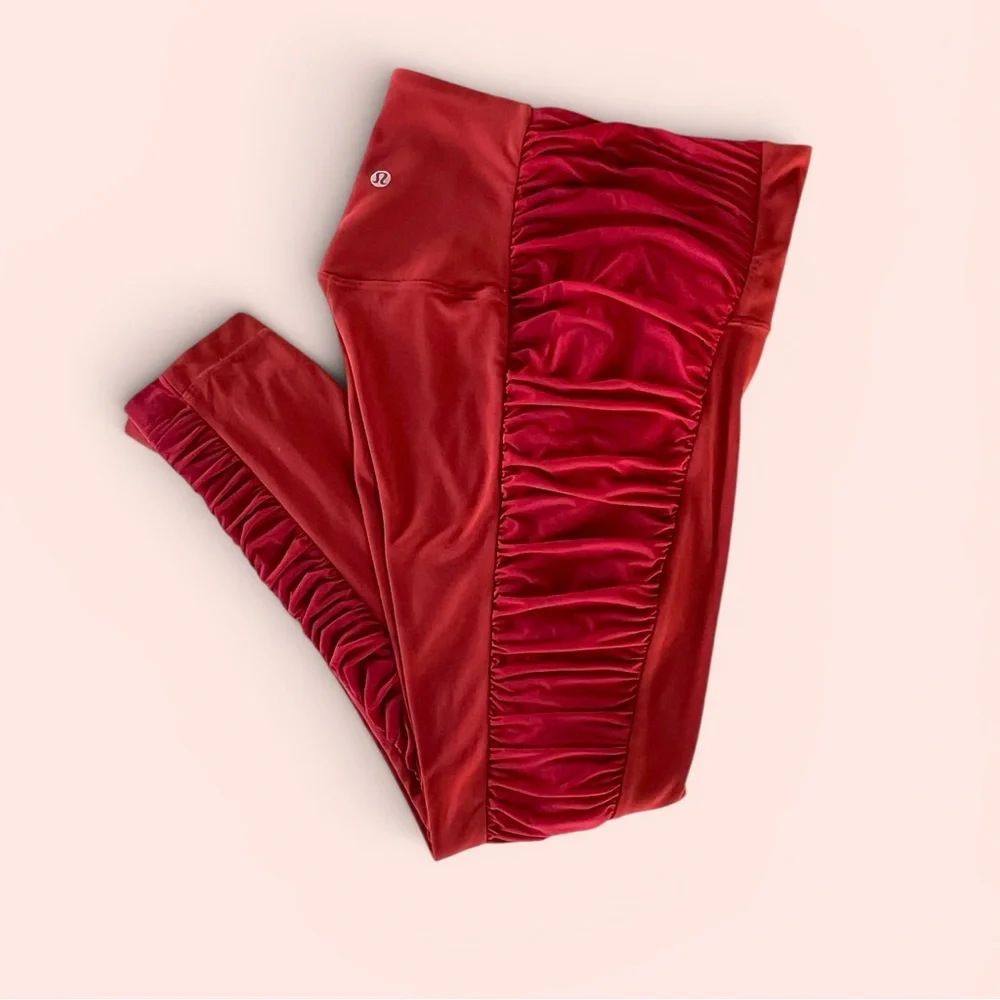 Lululemon Size 6 Align HR 25
